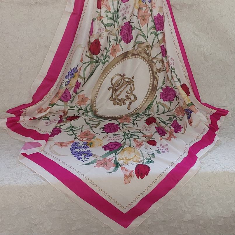 روسری نخی زنانه