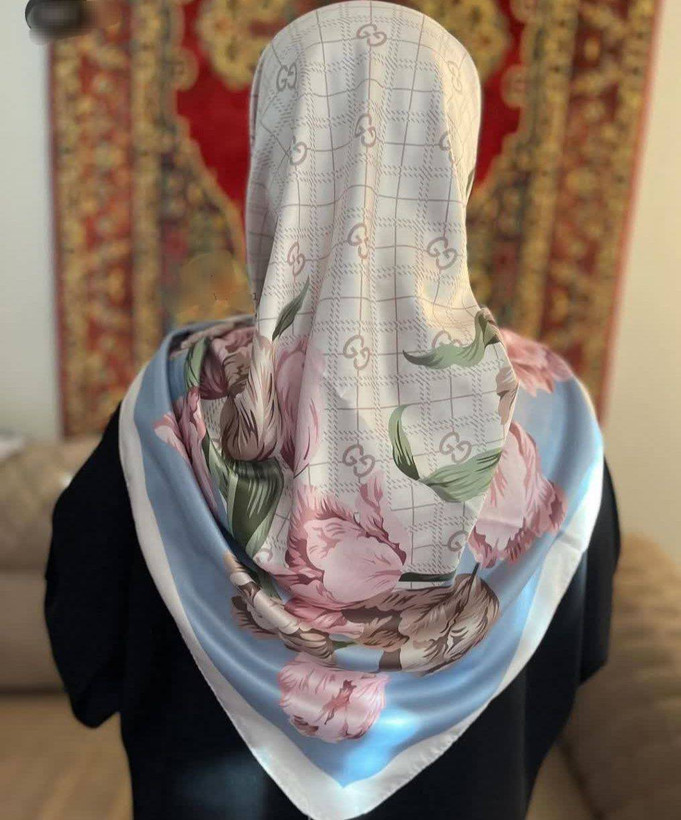 روسری زنانه نخی