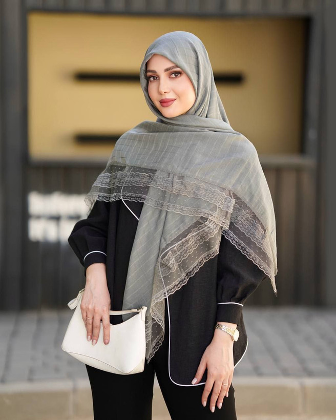روسری نخی دور گیپور دانتل قواره ۱۴۰