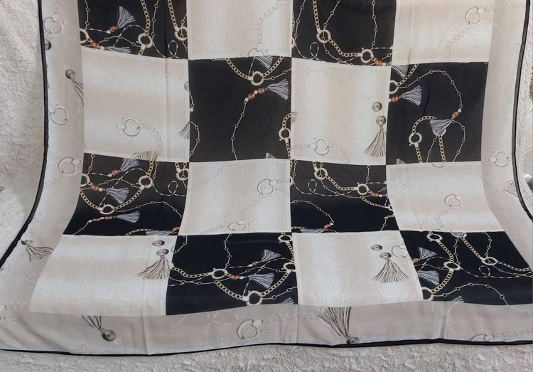 روسری کرپ حریر دور دست دوز