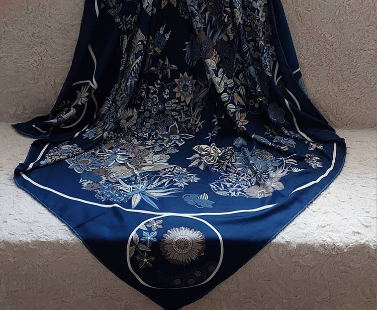 خرید آنلاین روسری ابریشم توییل