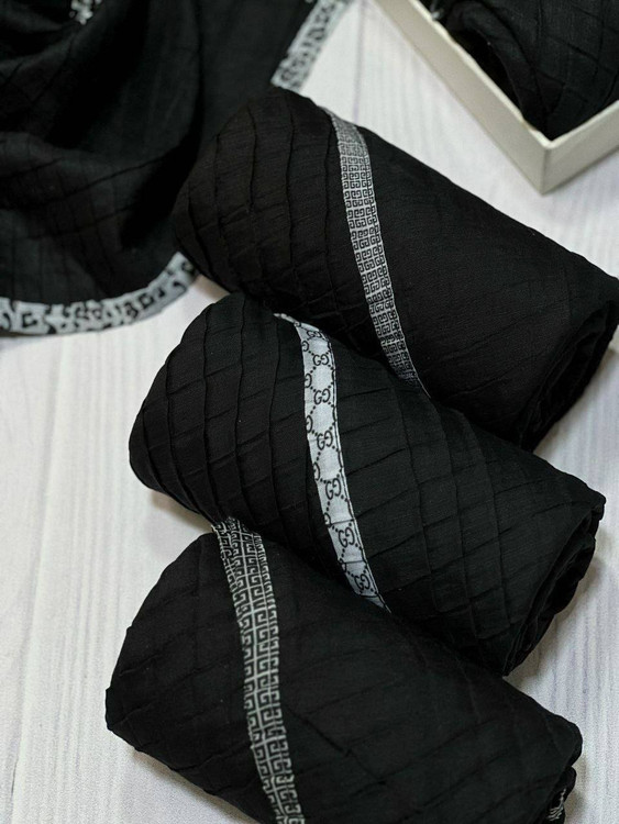 روسری پلیسه ی مربعی