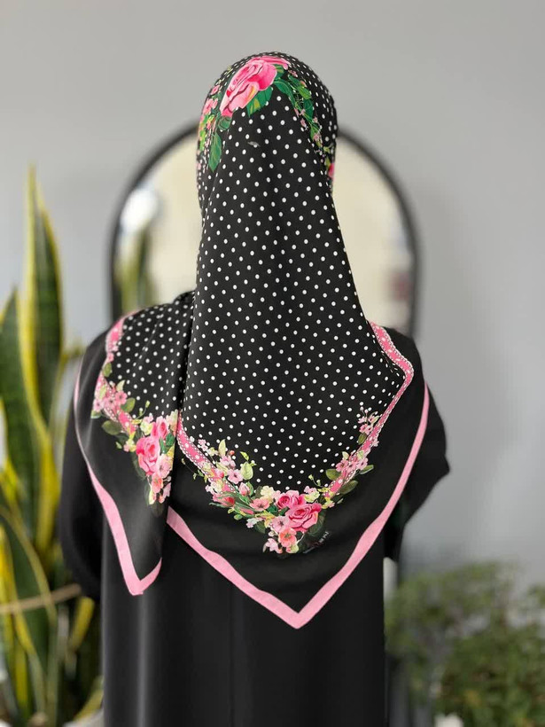 روسری زنانه سوپرنخ میس رز قواره ۱۴۰