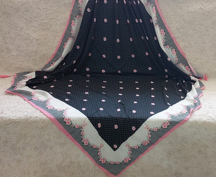 روسری نخی گلدار