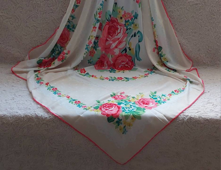 خرید آنلاین روسری نخی