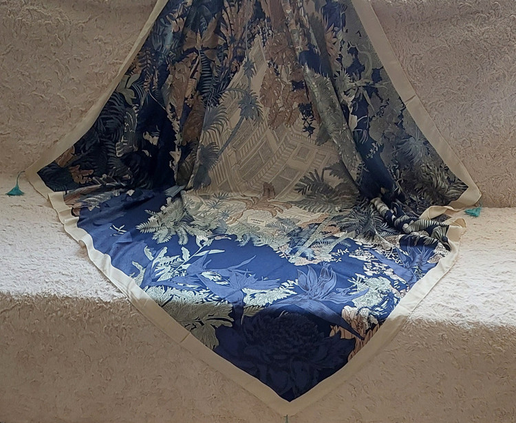 خرید آنلاین روسری نخی سیااسکارف