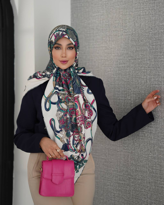 روسری ابریشم توییل کجراه