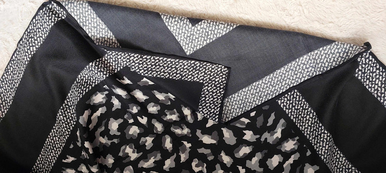 خرید آنلاین روسری پاییزه