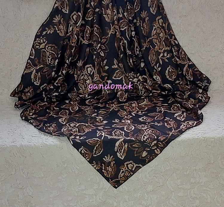 روسری زنانه نخ گارزا ریچ قواره ۱۴۰