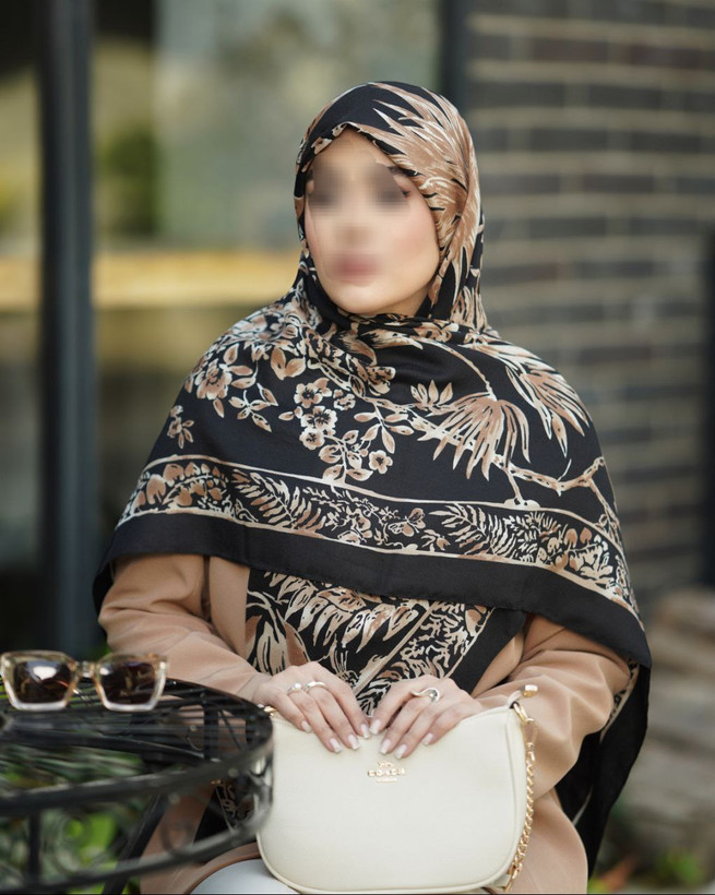 روسری زنانه نخی سیااسکارف چهارفصل قواره ۱۴۰