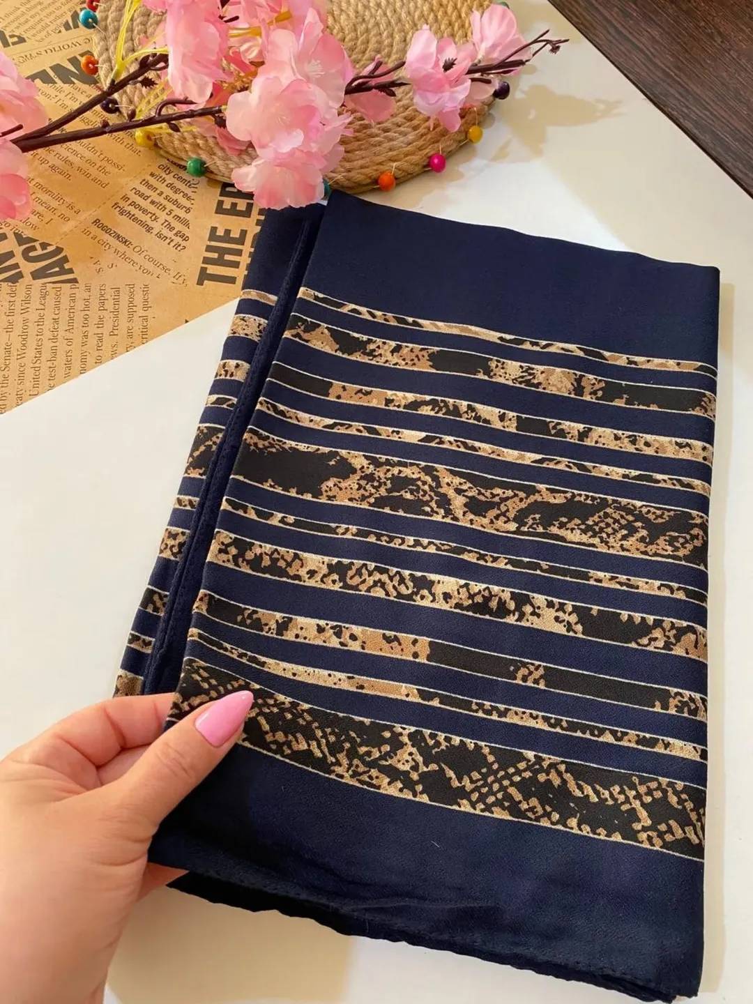روسری زناته نخی سیااسکارف چهارفصل قواره ۱۴۰