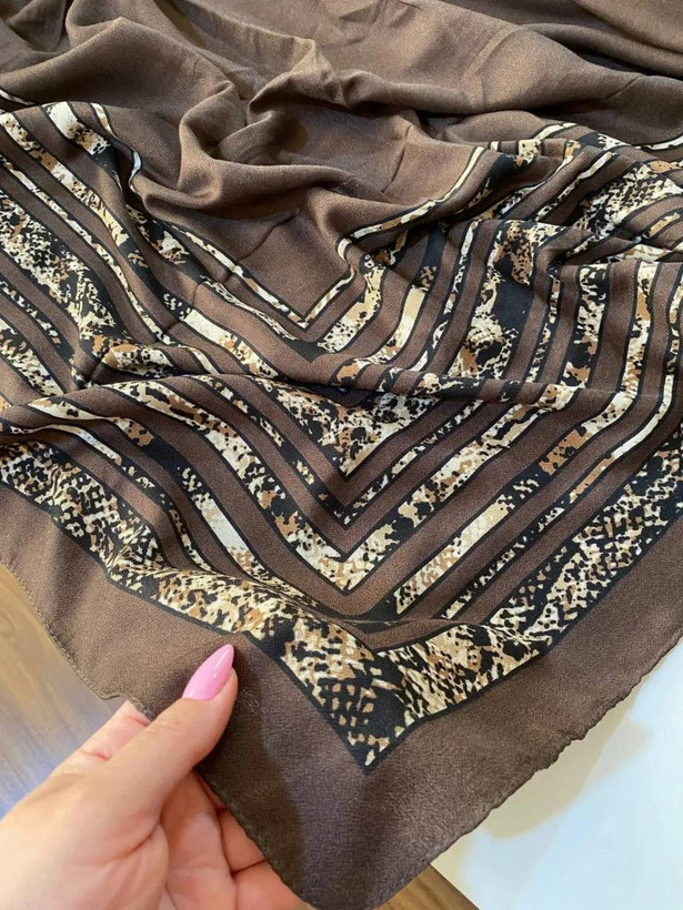 روسری زناته نخی سیااسکارف چهارفصل قواره ۱۴۰