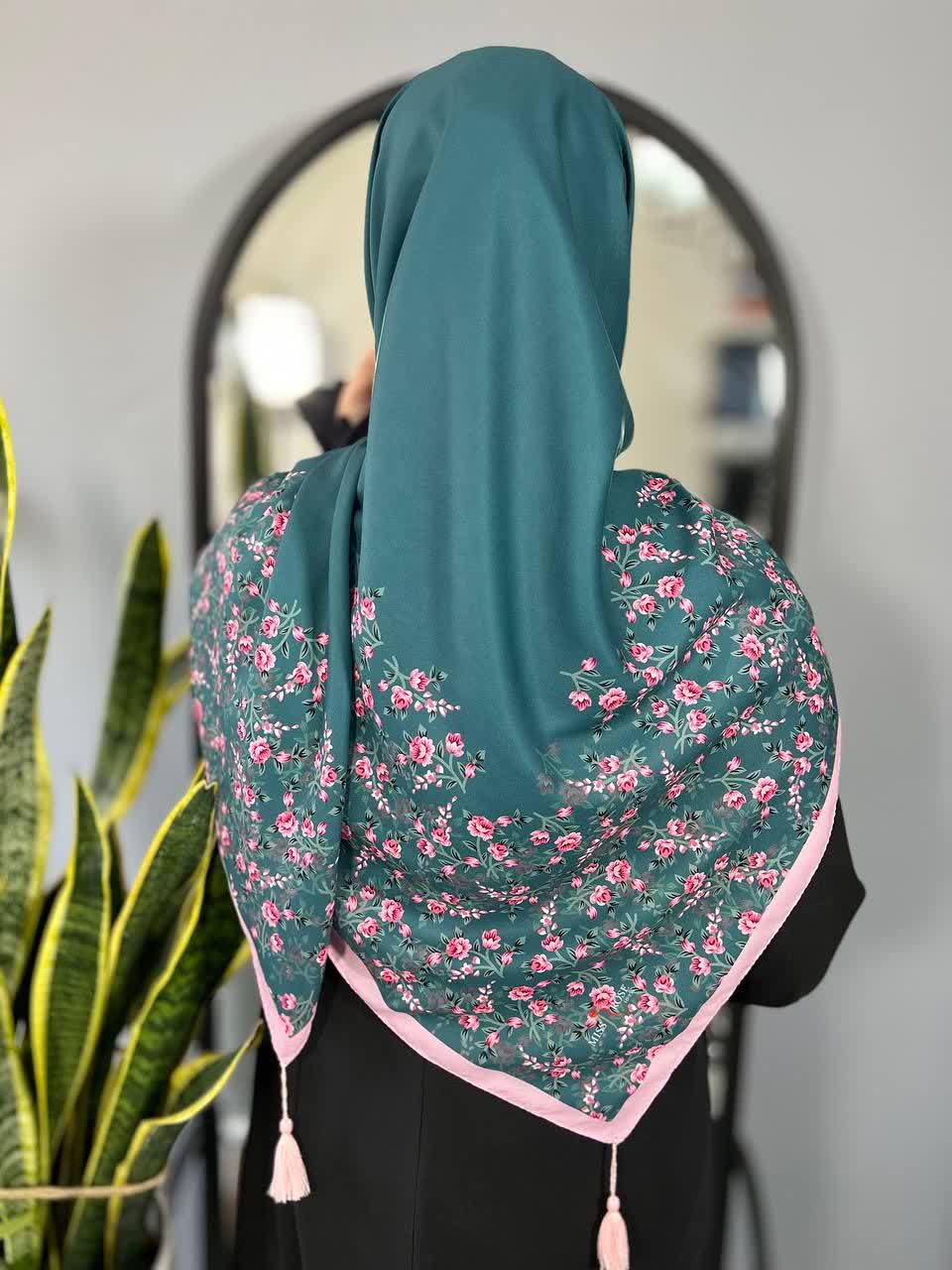 روسری کرپنخ گلدار
