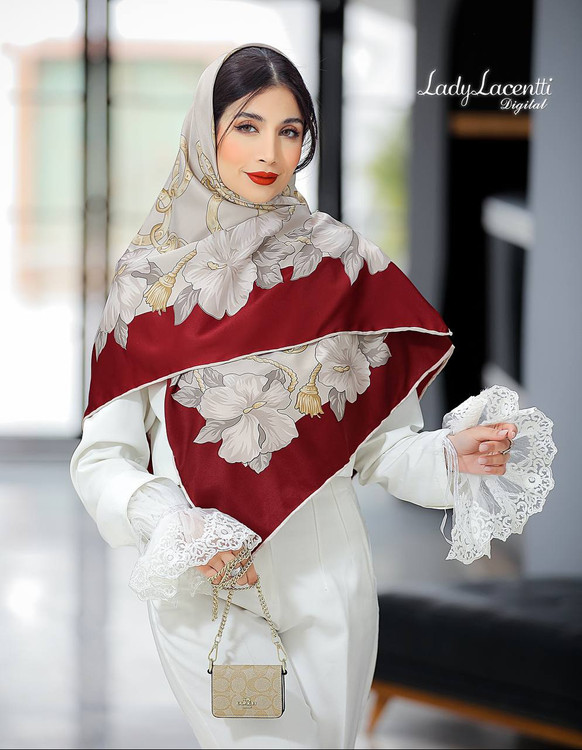 روسری دور حاشیه گلدار