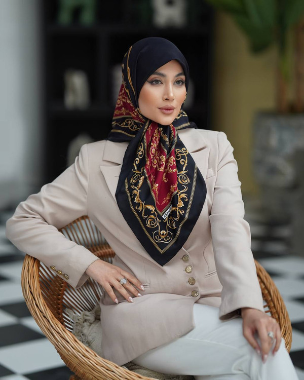 روسری زنانه ابریشم توییل