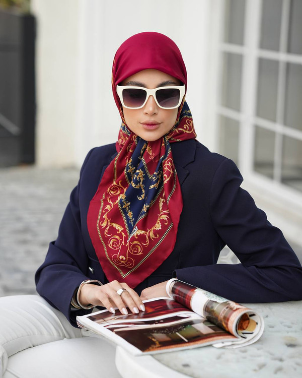 خرید روسری ابریشم توییل Aramis