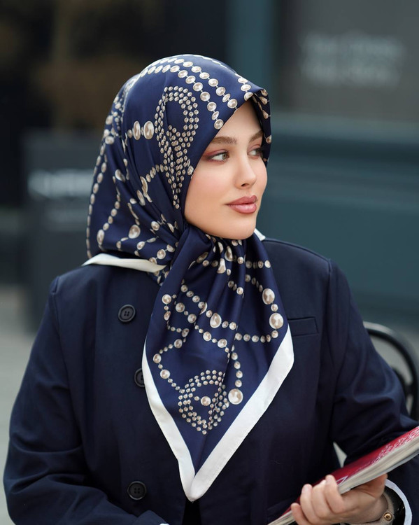 خرید روسری ابریشم توییل جذاب