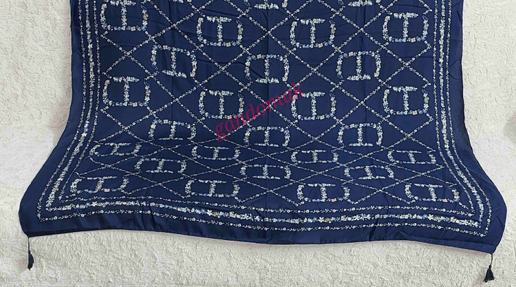 روسری زنانه نخی سیااسکارف مناسب پاییز قواره ۱۳۵