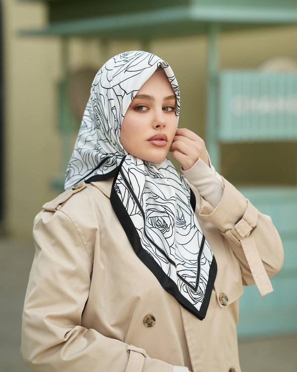 روسری زنانه ابریشم توییل قواره ۹۰