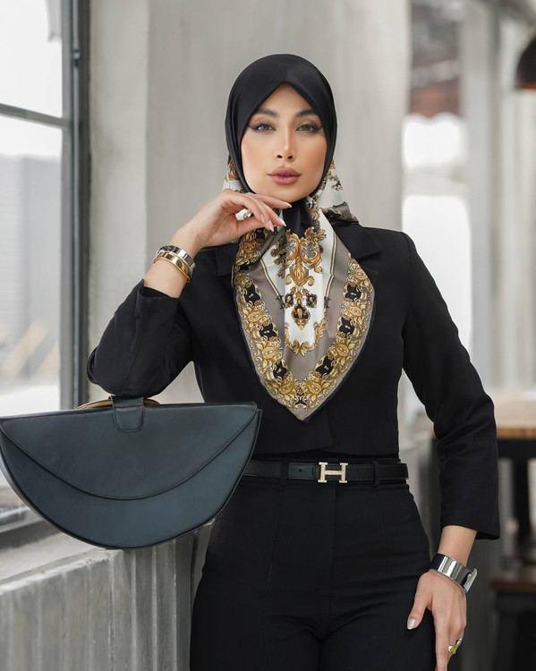 روسری زنانه ابریشم توییل کجراه قواره ۹۰