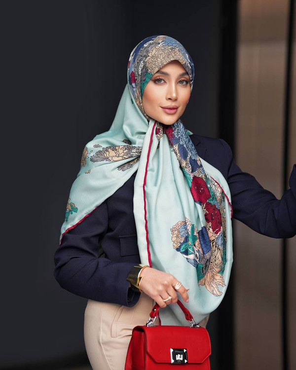 روسری ابریشم توییل کجراه