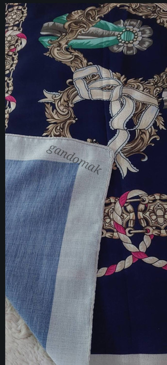 خرید آنلاین روسری نخی سیااسکارف