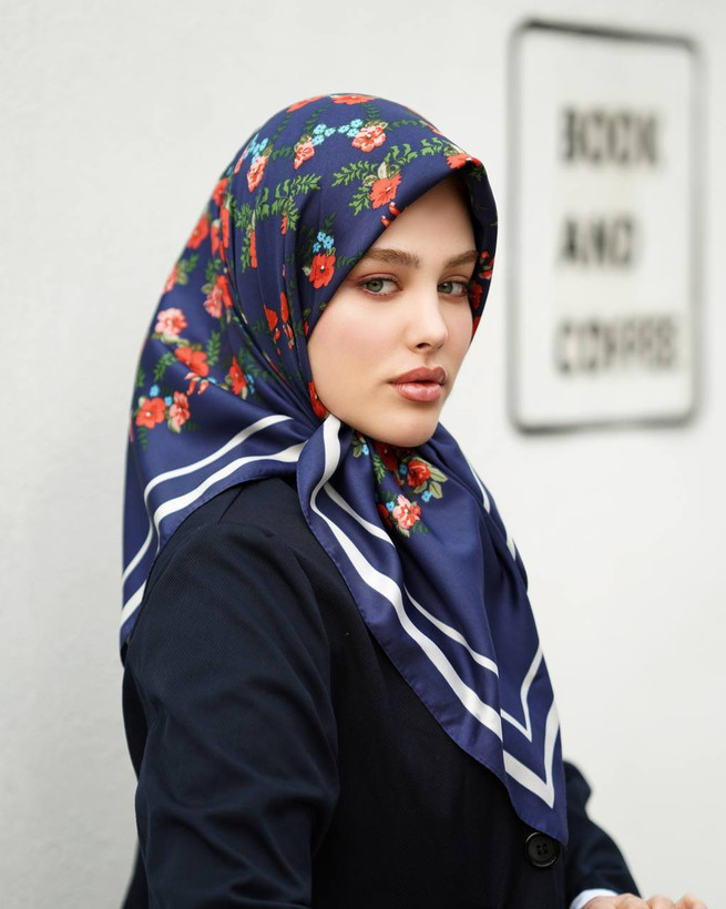 روسری زنانه ابریشم توییل وارداتی قواره ۹۰