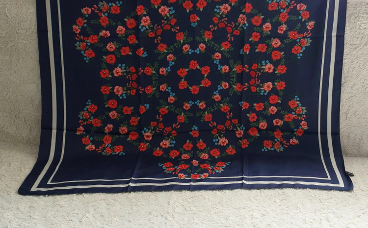 روسری ابریشم توییل گل دار