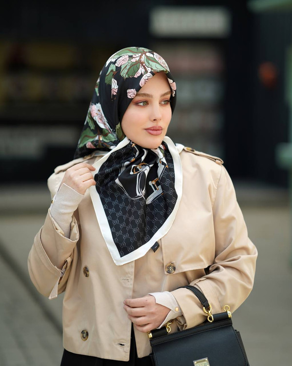 روسری زنانه ابریشم توییل وارداتی قواره ۹۰