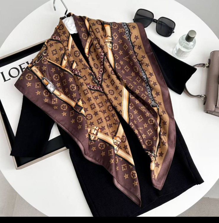 روسری زنانه ابریشم توییل وارداتی قواره ۹۰