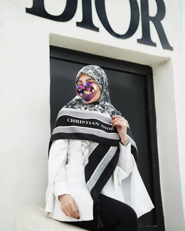 روسری نخی سیااسکارف منگوله دار