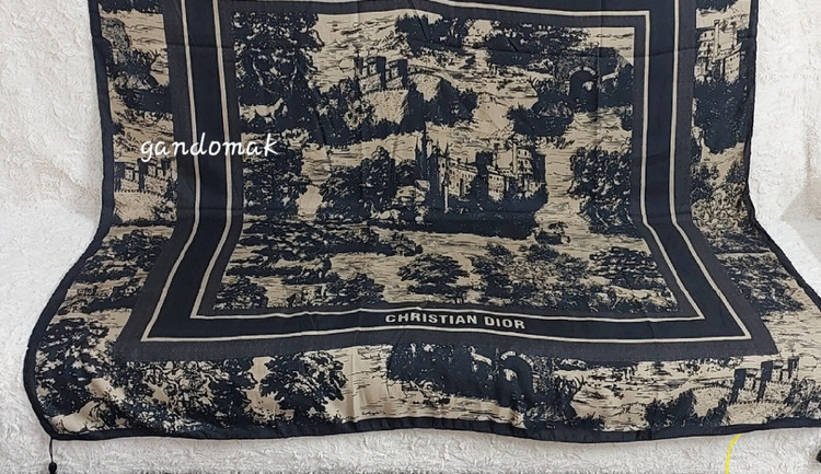 خرید روسری نسکافه ای