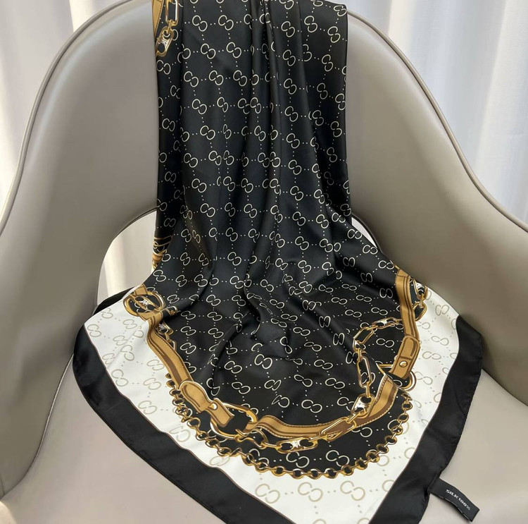 روسری ابریشم توییل طرح زنجیر