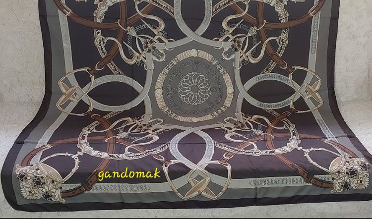 خرید آنلاین روسری ابریشم توییل قهوه ای