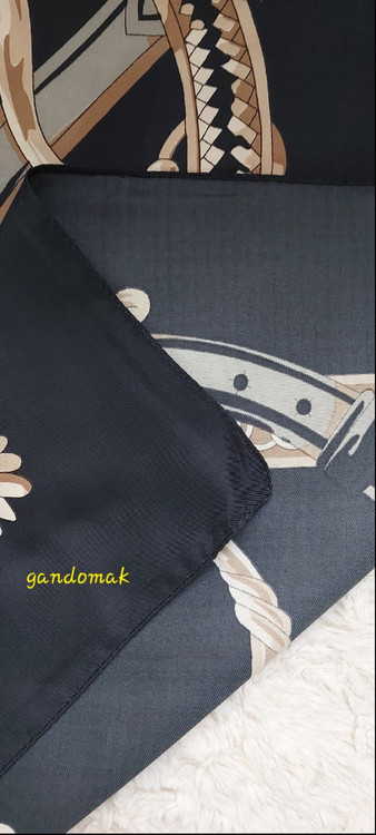 خرید آنلاین روسری ابریشم توییل