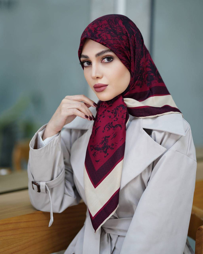 روسری زنانه ابریشم توییل کجراه قواره ۱۰۰