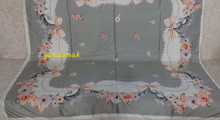 روسری زنانه ابریشم توییل میس رز قواره ۱۳۵