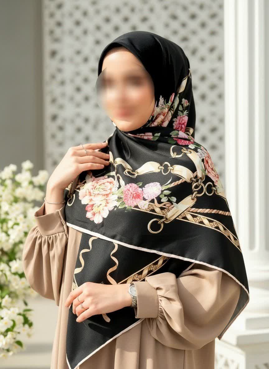 روسری زنانه کرپ نخ میس رز قواره ۱۴۰