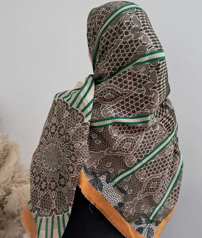 روسری زنانه نخی سیااسکارف وارداتی قواره ۱۳۵