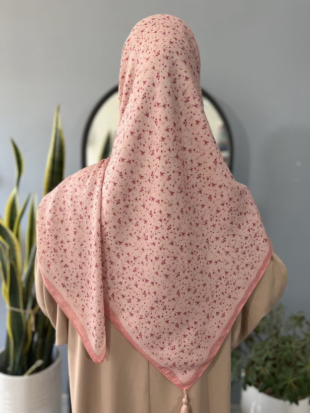 روسری زنانه سوپرنخ میس رز قواره ۱۴۰