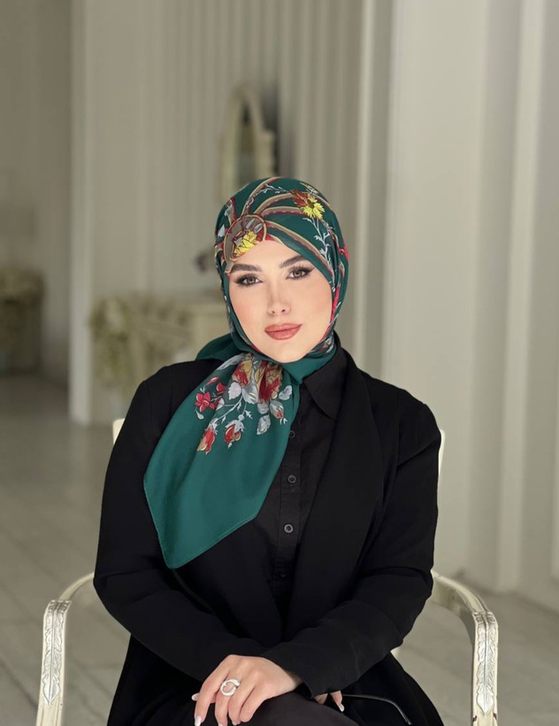 روسری زنانه حریر شیفون قواره ۹۰