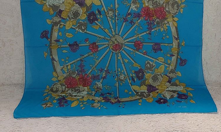 روسری زنانه حریر شیفون قواره ۹۰