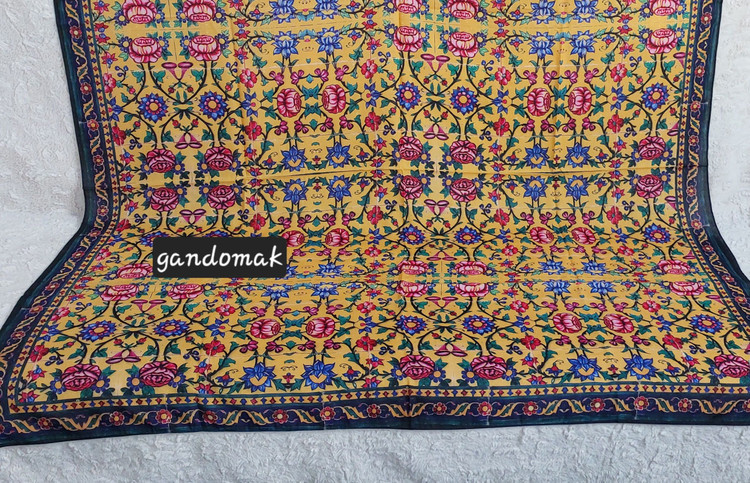 روسری زنانه کرپنخ میس رز قواره ۱۴۰