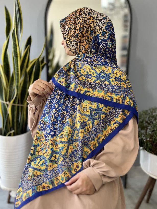 روسری زنانه سوپرنخ میس رز قواره ۱۴۰