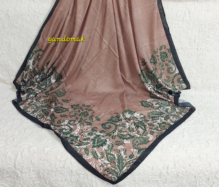 روسری زنانه سوپرنخ میس رز قواره ۱۴۰(مجموعه اقتصادی)