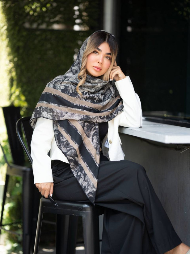 روسری زنانه نخی قواره ۱۴۰
