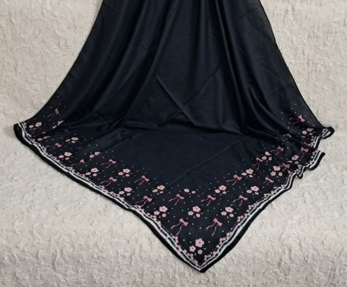 روسری زنانه سوپرنخ میس رز قواره ۱۲۰(مجموعه اقتصادی)