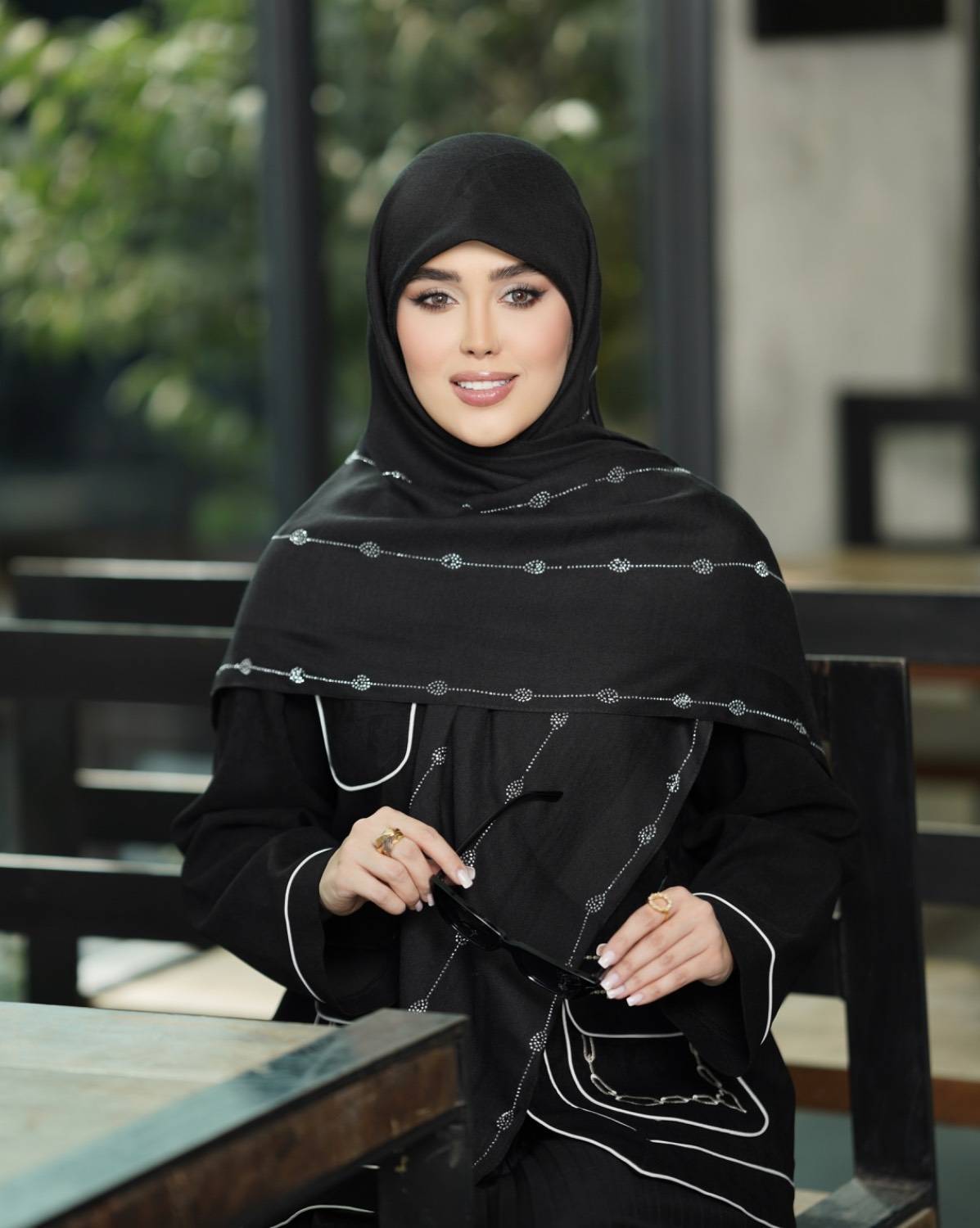 روسری زنانه نخ سیااسکارف قواره ۱۳۰