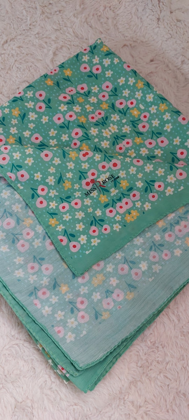 روسری دخترانه سوپرنخ میس رز قواره ۱۲۰(مجموعه اقتصادی)