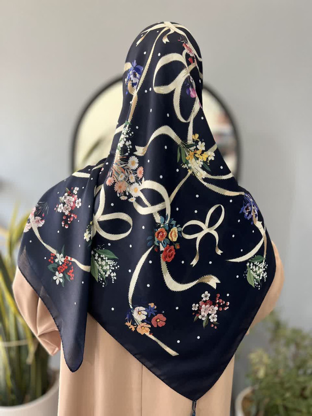 روسری سوپرنخ زنانه میس رز قواره ۱۴۰(مجموعه اقتصادی)